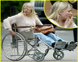 Michelle Williams smoking